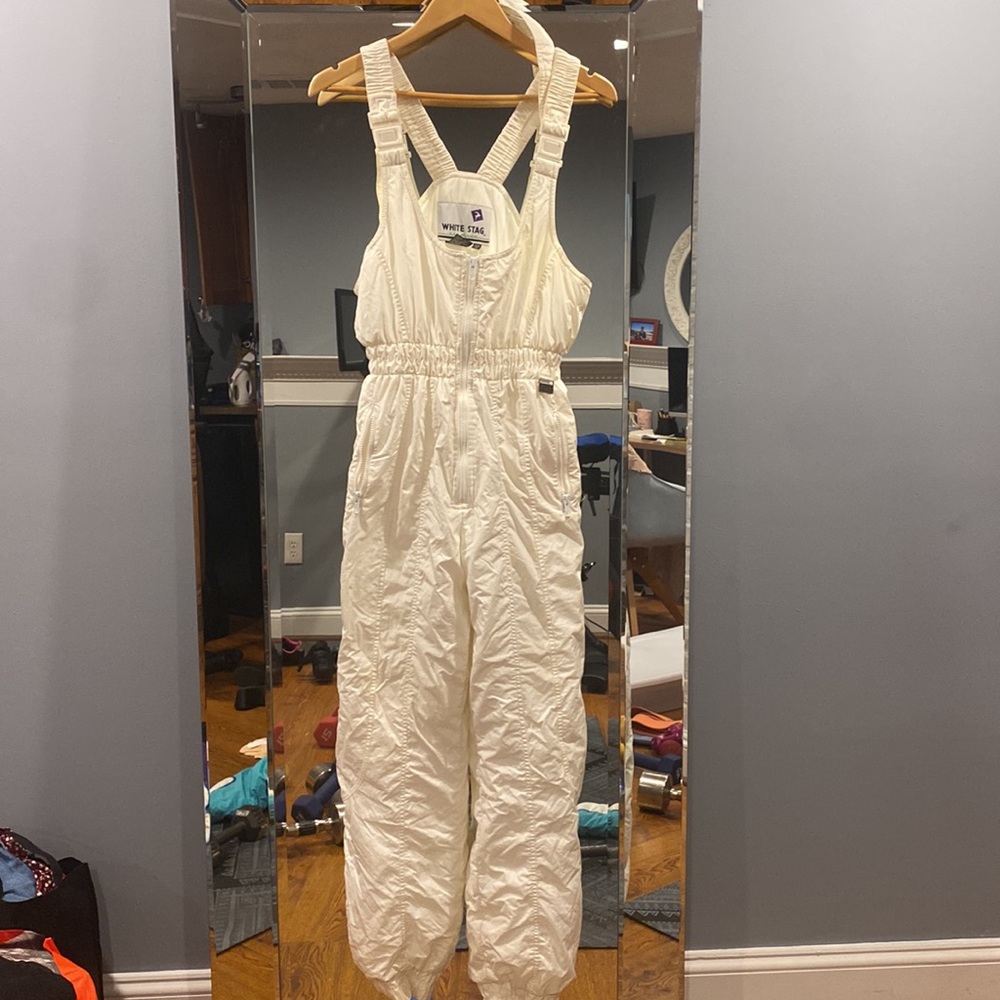 Vintange white stag ski/ snow suit